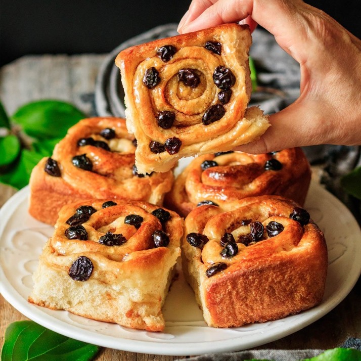Raisin Roll